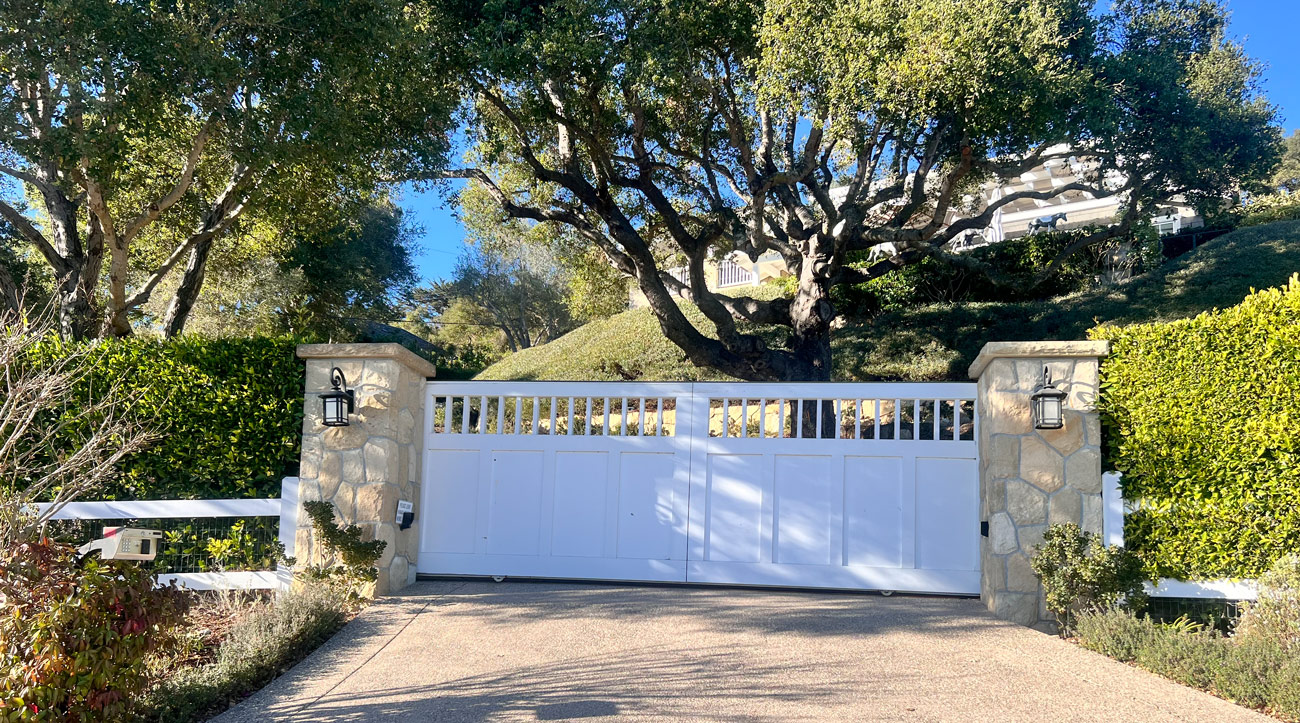 Custom estate gate installation